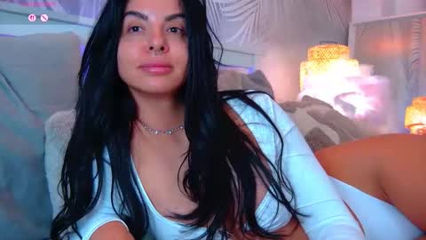 evareyss online show from October 2025 11:19:02 AM