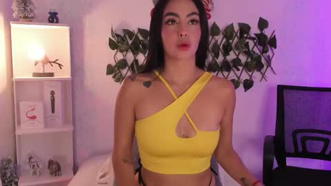 EVARITZ online show from November 2025 02:33:02 AM