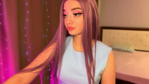 Eva online show from November 2025 04:54:01 PM