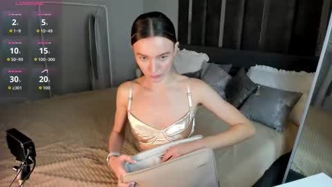 Snapshot of evatoniz chatting on November 2025 01:16:01 AM Eva online show from November 2025 01:16:01 AM