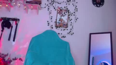 Eve Blue  friends. IG eve blue77 TW EveBlue 1 OF eveblue7 online show from September 2025 12:36:02 AM