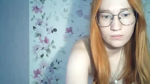 Snapshot of eveliina_shy chatting on July 2026 09:23:01 AM Evelina online show from July 2026 09:23:01 AM