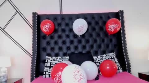 Evelin online show from February 2025 12:47:01 PM