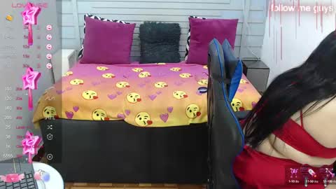 evelin zaens online show from February 2025 07:34:02 AM