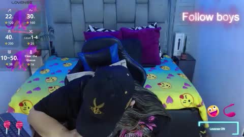 evelin zaens online show from November 2025 05:09:02 AM