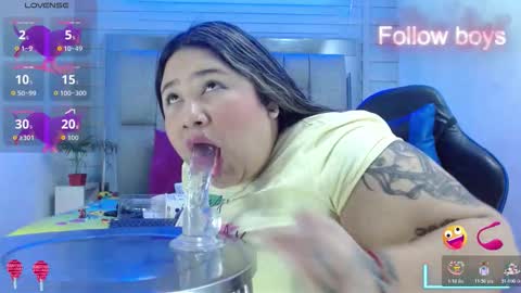 evelin zaens online show from December 2025 04:28:02 AM