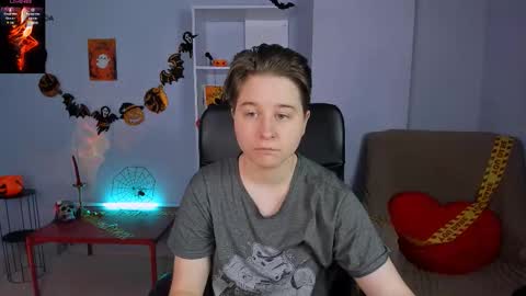 evelina online show from November 2025 06:37:02 AM