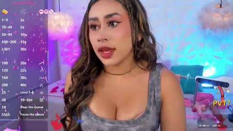 Eveline  online show from September 2025 07:26:02 PM