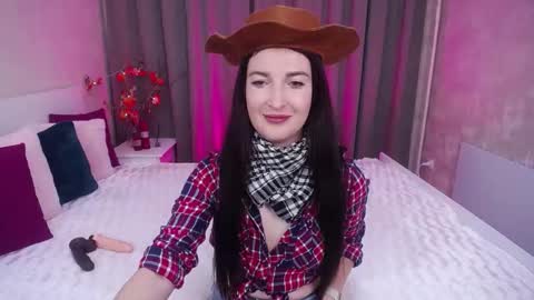 Evelin online show from November 2025 06:24:02 AM