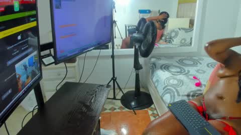 DAYANITA online show from February 2025 10:09:01 PM