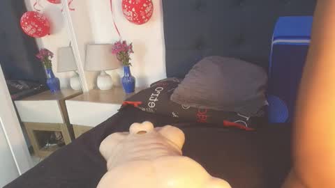 Snapshot of evelonga_707 chatting on February 2026 07:15:02 PM DAYANITA online show from February 2026 07:15:02 PM