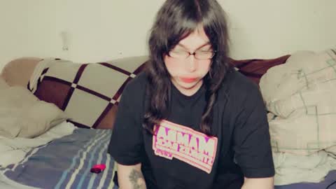 Snapshot of evelyn420521 chatting on January 2025 07:25:01 AM evelyn420521 online show from January 2025 07:25:01 AM