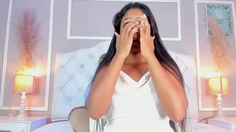 Snapshot of evelyn__ebony chatting on December 2024 01:45:01 AM evelyn ebony online show from December 2024 01:45:01 AM