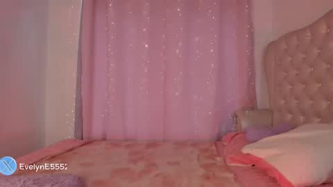 evelyn evelyn online show from February 2025 04:24:01 PM