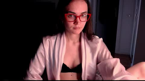 Evelyn online show from March 2026 10:20:01 AM