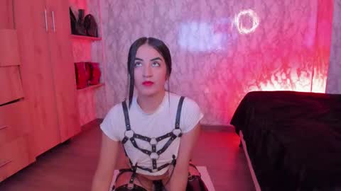 Snapshot of evelyn_joness_ chatting on October 2025 04:51:02 PM Evelyn online show from October 2025 04:51:02 PM