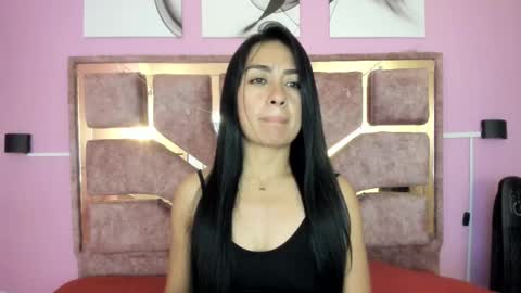evelyn_lovv online show from February 2026 03:24:02 AM