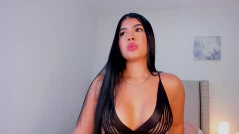 Evelyn online show from October 2025 01:26:02 PM