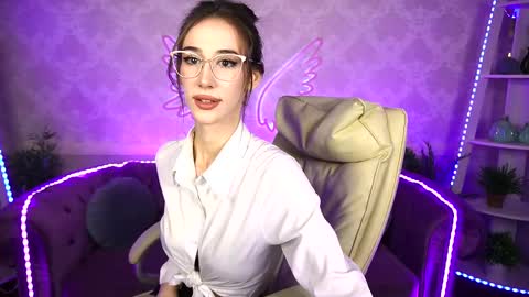 Snapshot of evelyn_rush1 chatting on February 2025 11:55:02 PM evelyn rush1 online show from February 2025 11:55:02 PM