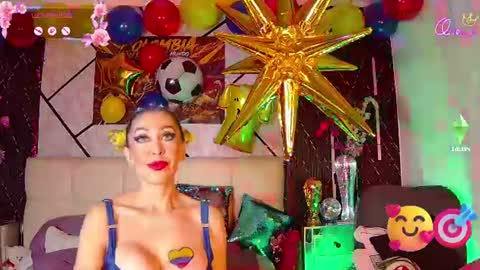 Snapshot of evelynagrey chatting on June 2026 04:35:01 AM EvelynaGrey online show from June 2026 04:35:01 AM