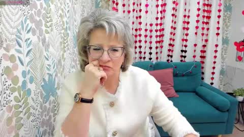 Snapshot of evelynblissful chatting on February 2025 05:09:02 AM Evelyn online show from February 2025 05:09:02 AM