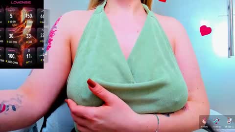 evelyne_rose online show from March 2025 12:22:02 PM