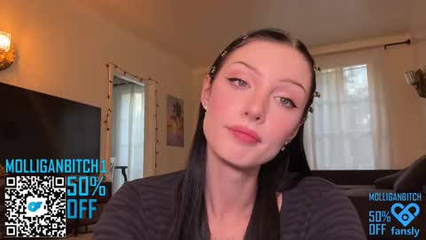 Evelyn online show from December 2024 12:11:02 AM