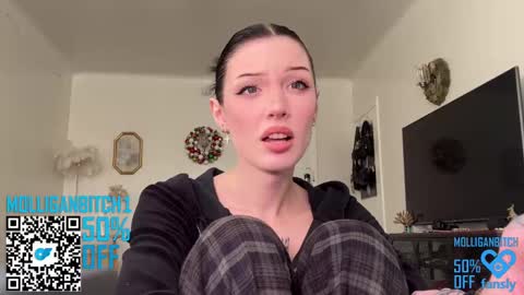 Evelyn online show from January 2025 11:07:01 PM