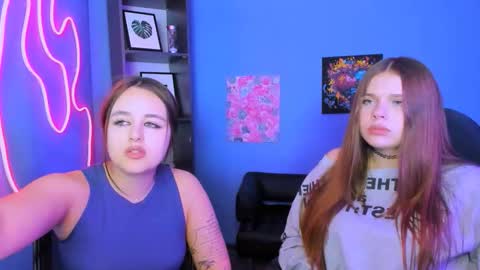 evelynlovelyy online show from March 2026 05:16:01 PM