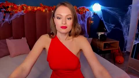 Evelyn online show from October 2025 01:35:01 AM