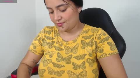 evelin 3 online show from December 2024 08:51:01 PM