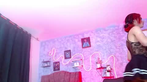 everlin__hot_ online show from February 2026 11:50:01 AM