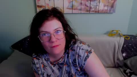 Everly online show from July 2026 09:00:02 PM