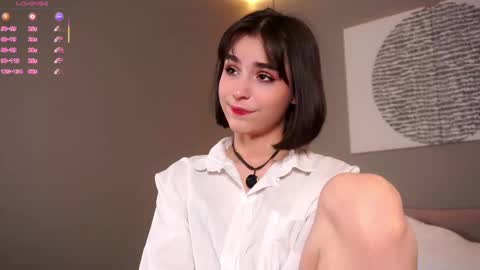 Anita online show from November 2025 04:33:02 AM