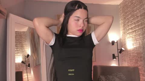 Sophia online show from January 2025 07:41:02 PM