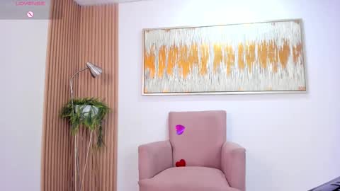 Sophia online show from February 2025 05:39:02 PM