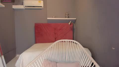 Sophia online show from September 2025 07:57:02 PM