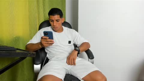 luis online show from April 2026 06:46:02 PM