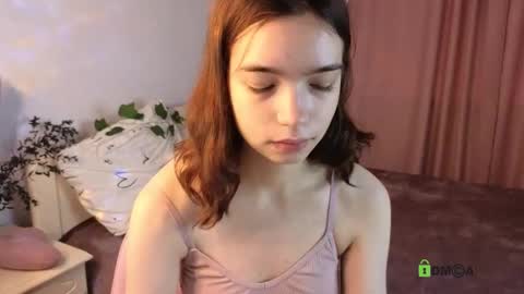 evi_brook online show from September 2025 06:36:01 AM