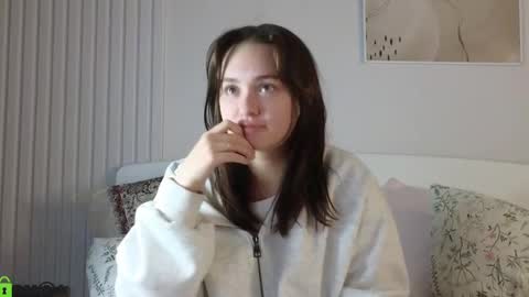 Snapshot of evi_woow chatting on December 2024 08:39:01 PM evi_woow online show from December 2024 08:39:01 PM