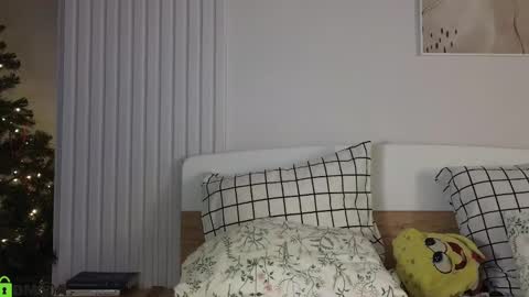 Snapshot of evi_woow chatting on December 2024 07:57:01 PM evi_woow online show from December 2024 07:57:01 PM