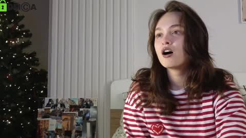 Snapshot of evi_woow chatting on January 2025 06:56:02 PM evi_woow online show from January 2025 06:56:02 PM