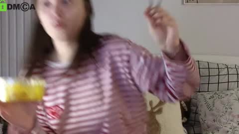 Snapshot of evi_woow chatting on January 2025 07:07:02 PM evi_woow online show from January 2025 07:07:02 PM