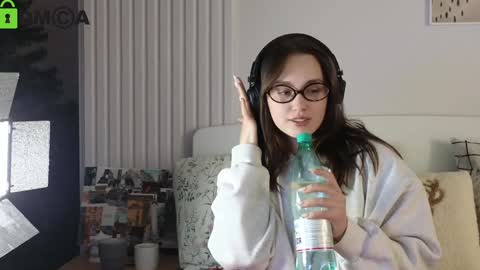 Snapshot of evi_woow chatting on January 2025 08:16:02 PM evi_woow online show from January 2025 08:16:02 PM