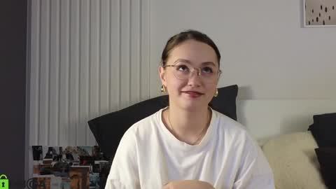 Snapshot of evi_woow chatting on January 2025 04:30:02 PM evi_woow online show from January 2025 04:30:02 PM