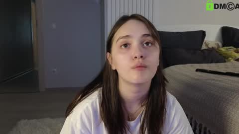 Snapshot of evi_woow chatting on February 2025 09:27:02 PM evi_woow online show from February 2025 09:27:02 PM