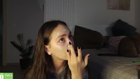 Snapshot of evi_woow chatting on October 2025 06:43:02 AM evi_woow online show from October 2025 06:43:02 AM