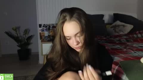 Snapshot of evi_woow chatting on November 2025 09:32:01 PM evi_woow online show from November 2025 09:32:01 PM