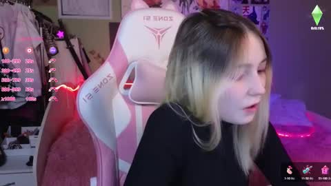 Evie online show from December 2024 09:20:02 PM