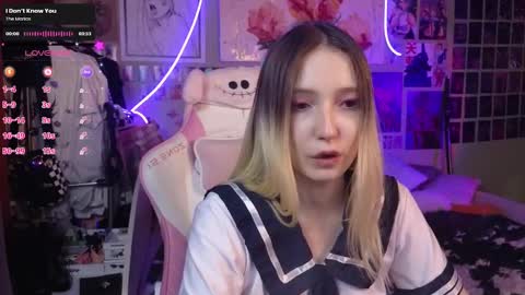 Evie online show from March 2025 12:10:02 AM